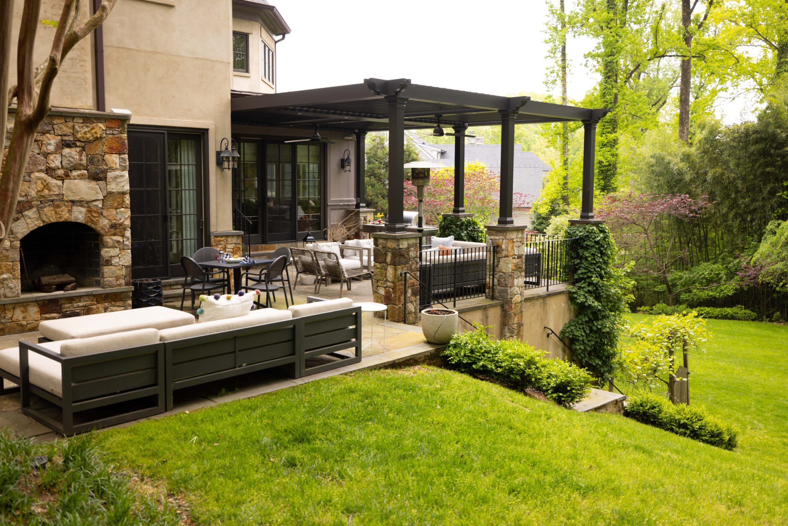 Pergola Schweiz für ganzjährigen Komfort